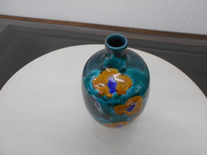 九谷焼 号花瓶 緑袖山茶花（香炉・花器・うつわ花器）21,000円(30%OFF 